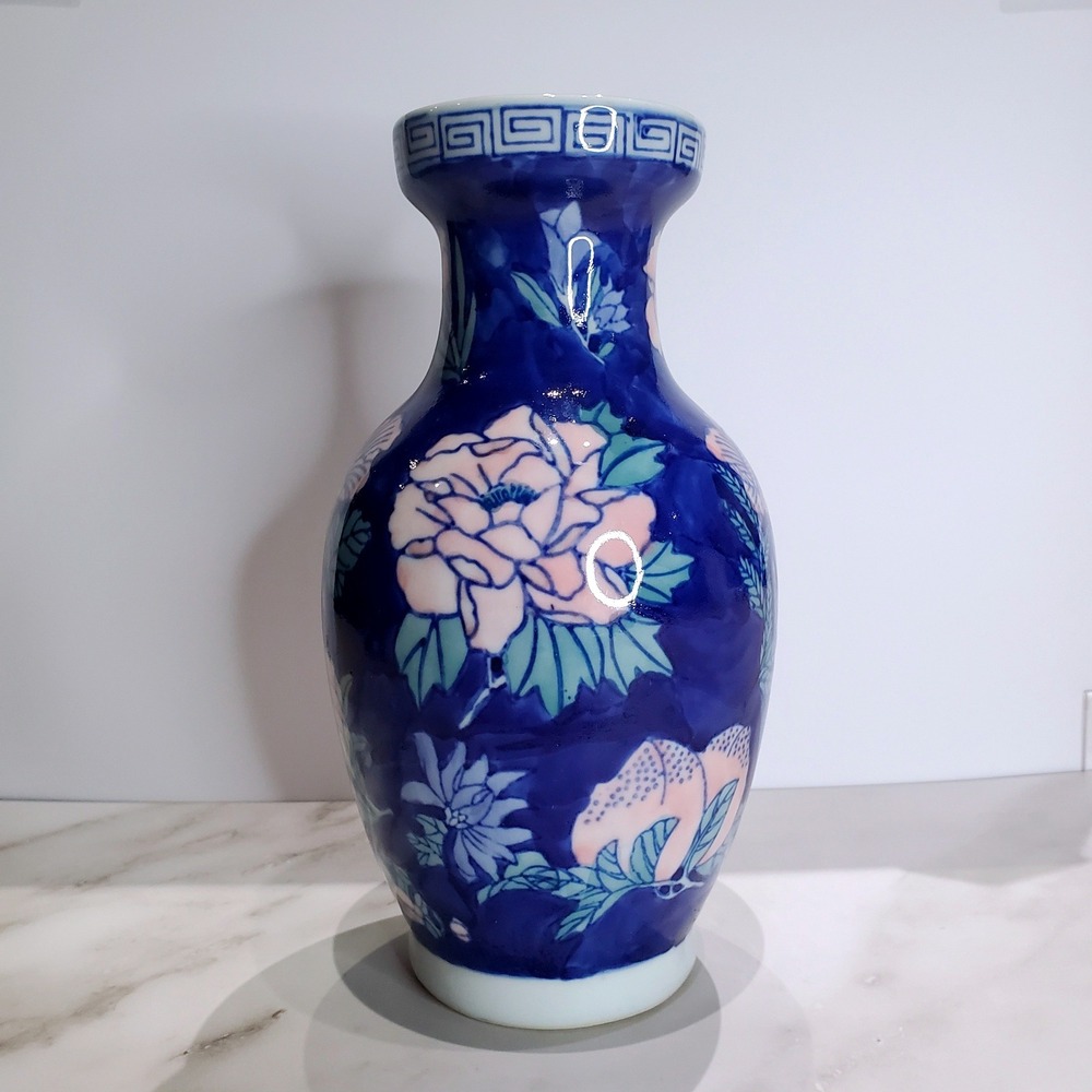 Vtg‎ Chinoiserie Cobalt Blue Porcelain Vase 8" Tall Pink Peony Floral Motif